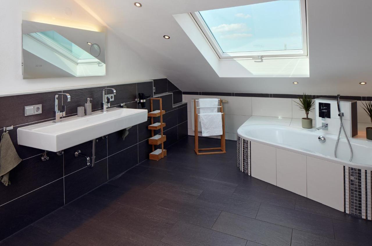 ⸨⸩ Sunset Penthouse: Messe - Siemens - Db - Man ⸨⸩ Apartment Nuremberg ภายนอก รูปภาพ